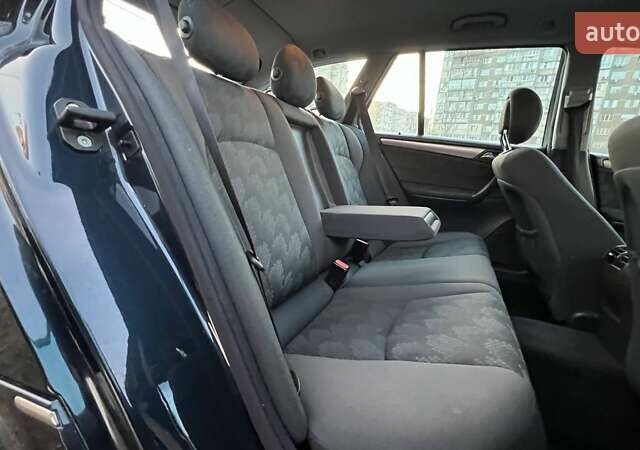 Чорний Мерседес Ц-Клас, об'ємом двигуна 1.8 л та пробігом 216 тис. км за 5490 $, фото 10 на Automoto.ua