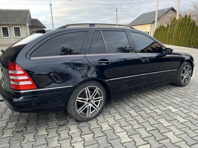 Черный Мерседес Ц-Класс, объемом двигателя 1.8 л и пробегом 270 тыс. км за 6100 $, фото 10 на Automoto.ua