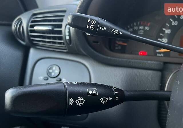 Чорний Мерседес Ц-Клас, об'ємом двигуна 1.8 л та пробігом 216 тис. км за 5490 $, фото 15 на Automoto.ua