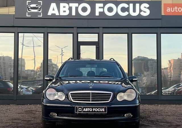 Чорний Мерседес Ц-Клас, об'ємом двигуна 1.8 л та пробігом 216 тис. км за 5490 $, фото 2 на Automoto.ua