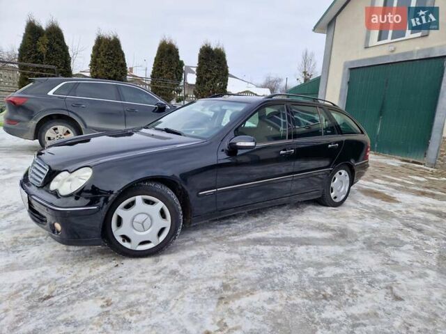 Черный Мерседес Ц-Класс, объемом двигателя 1.8 л и пробегом 243 тыс. км за 5500 $, фото 3 на Automoto.ua