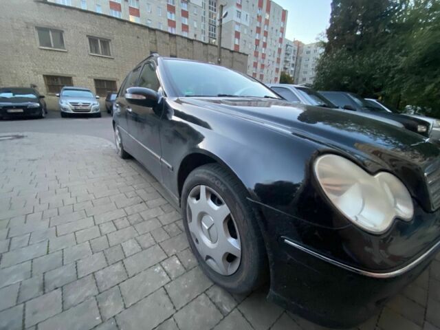 Черный Мерседес Ц-Класс, объемом двигателя 1.8 л и пробегом 244 тыс. км за 7000 $, фото 4 на Automoto.ua