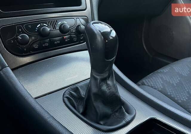 Чорний Мерседес Ц-Клас, об'ємом двигуна 1.8 л та пробігом 216 тис. км за 5490 $, фото 19 на Automoto.ua