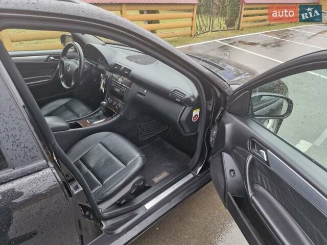 Чорний Мерседес Ц-Клас, об'ємом двигуна 1.8 л та пробігом 294 тис. км за 6200 $, фото 12 на Automoto.ua