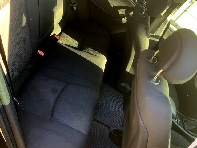 Черный Мерседес Ц-Класс, объемом двигателя 1.8 л и пробегом 350 тыс. км за 5000 $, фото 3 на Automoto.ua