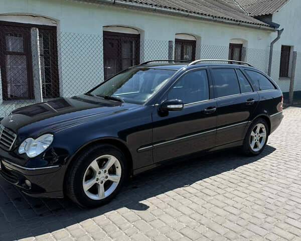 Чорний Мерседес Ц-Клас, об'ємом двигуна 2.15 л та пробігом 545 тис. км за 5400 $, фото 6 на Automoto.ua