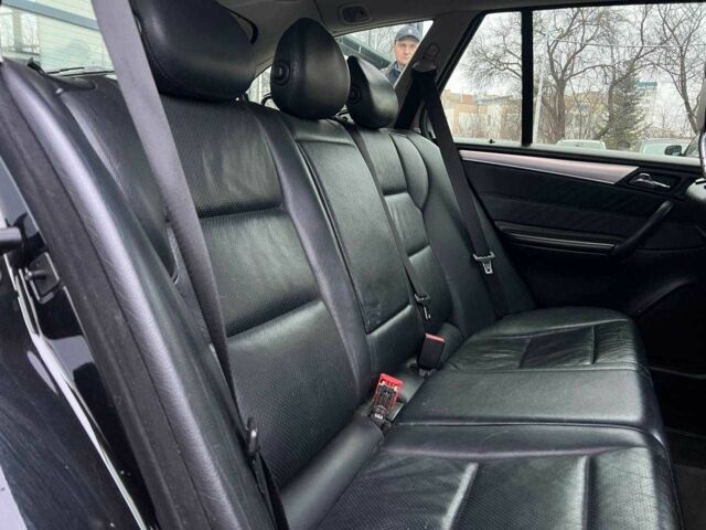 Черный Мерседес Ц-Класс, объемом двигателя 1.8 л и пробегом 294 тыс. км за 6200 $, фото 23 на Automoto.ua