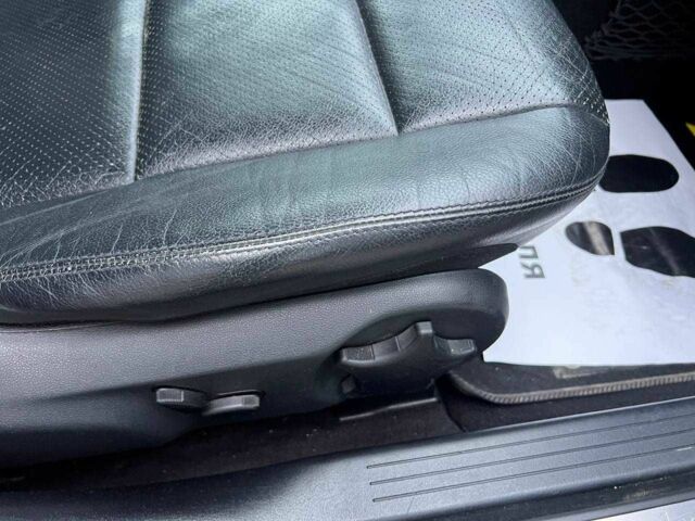 Черный Мерседес Ц-Класс, объемом двигателя 1.8 л и пробегом 294 тыс. км за 6200 $, фото 21 на Automoto.ua