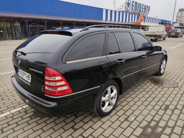 Черный Мерседес Ц-Класс, объемом двигателя 1.8 л и пробегом 252 тыс. км за 5700 $, фото 20 на Automoto.ua