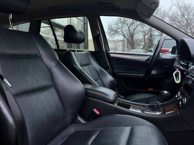 Черный Мерседес Ц-Класс, объемом двигателя 1.8 л и пробегом 294 тыс. км за 6200 $, фото 19 на Automoto.ua