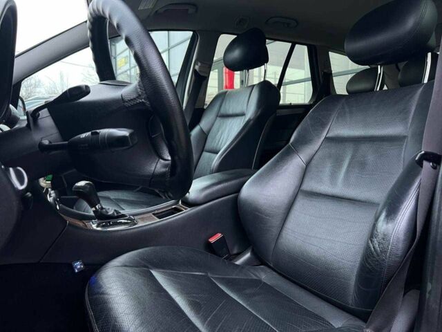 Черный Мерседес Ц-Класс, объемом двигателя 1.8 л и пробегом 294 тыс. км за 6200 $, фото 8 на Automoto.ua