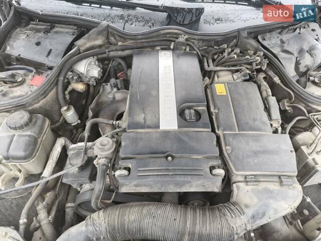 Чорний Мерседес Ц-Клас, об'ємом двигуна 1.8 л та пробігом 294 тис. км за 6200 $, фото 13 на Automoto.ua