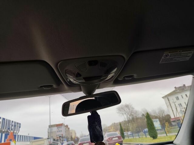 Черный Мерседес Ц-Класс, объемом двигателя 1.8 л и пробегом 252 тыс. км за 5700 $, фото 13 на Automoto.ua