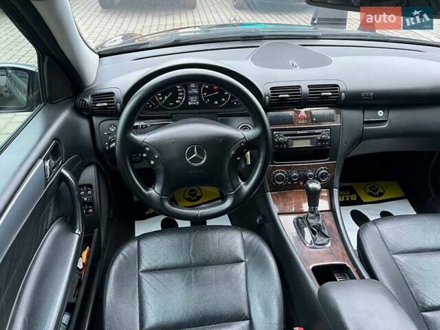 Черный Мерседес Ц-Класс, объемом двигателя 1.8 л и пробегом 294 тыс. км за 6200 $, фото 10 на Automoto.ua