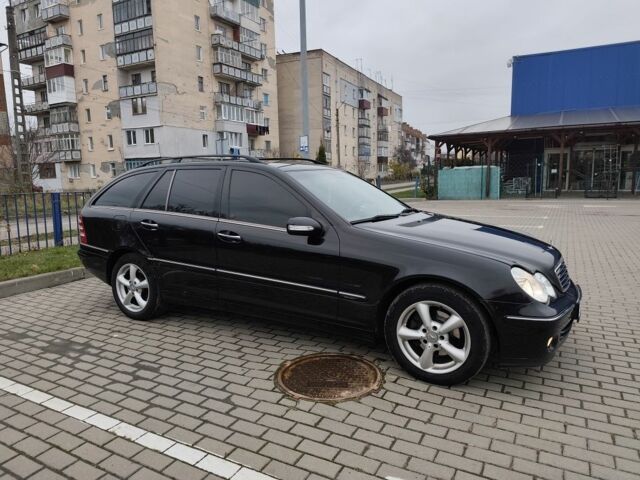 Черный Мерседес Ц-Класс, объемом двигателя 1.8 л и пробегом 252 тыс. км за 5700 $, фото 18 на Automoto.ua
