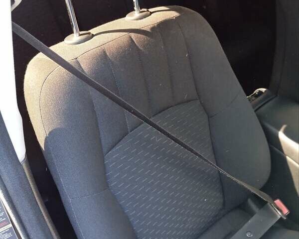 Черный Мерседес Ц-Класс, объемом двигателя 2.2 л и пробегом 350 тыс. км за 6300 $, фото 5 на Automoto.ua