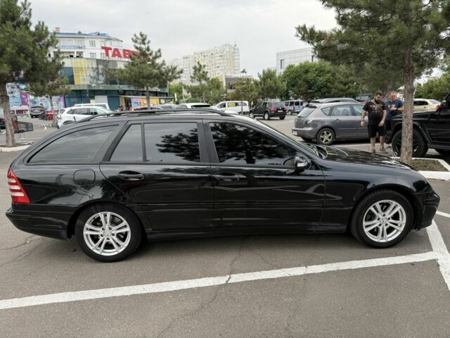 Чорний Мерседес Ц-Клас, об'ємом двигуна 2.1 л та пробігом 355 тис. км за 5200 $, фото 7 на Automoto.ua