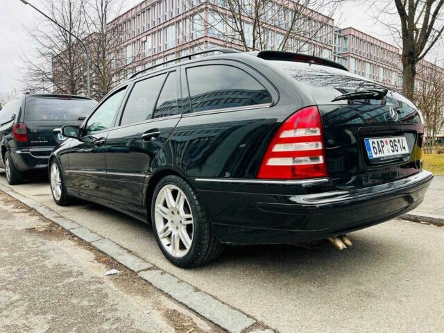 Чорний Мерседес Ц-Клас, об'ємом двигуна 3 л та пробігом 350 тис. км за 3800 $, фото 5 на Automoto.ua