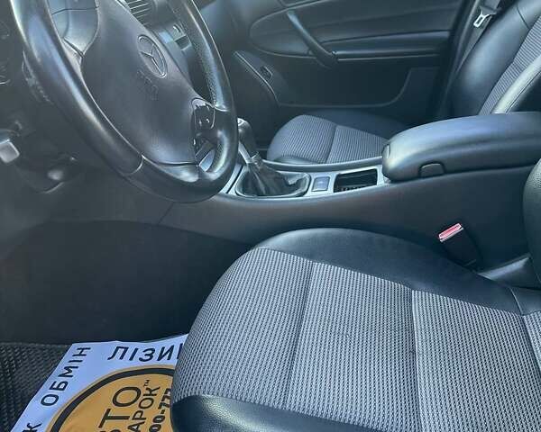 Черный Мерседес Ц-Класс, объемом двигателя 2.15 л и пробегом 283 тыс. км за 6890 $, фото 13 на Automoto.ua