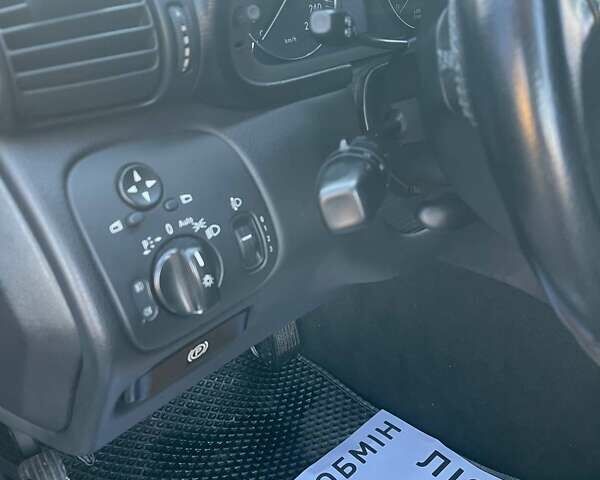 Черный Мерседес Ц-Класс, объемом двигателя 2.15 л и пробегом 283 тыс. км за 6890 $, фото 12 на Automoto.ua