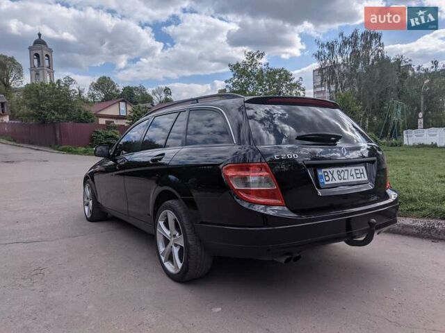Чорний Мерседес Ц-Клас, об'ємом двигуна 2.2 л та пробігом 324 тис. км за 8000 $, фото 7 на Automoto.ua