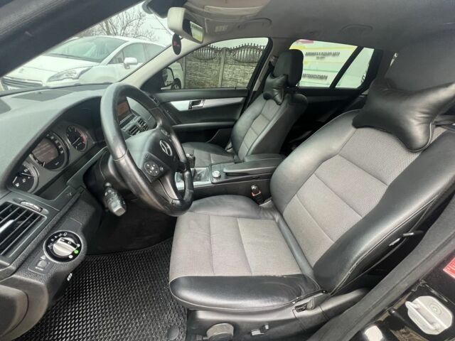 Черный Мерседес Ц-Класс, объемом двигателя 2.2 л и пробегом 279 тыс. км за 7999 $, фото 8 на Automoto.ua