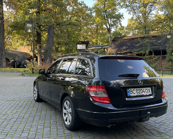 Чорний Мерседес Ц-Клас, об'ємом двигуна 2.2 л та пробігом 270 тис. км за 8200 $, фото 6 на Automoto.ua