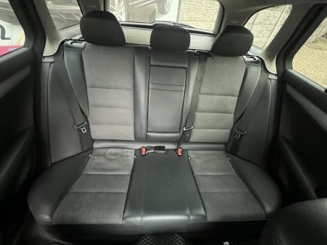 Черный Мерседес Ц-Класс, объемом двигателя 2.2 л и пробегом 279 тыс. км за 7999 $, фото 21 на Automoto.ua