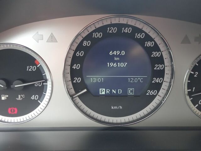 Черный Мерседес Ц-Класс, объемом двигателя 1.8 л и пробегом 199 тыс. км за 8200 $, фото 19 на Automoto.ua