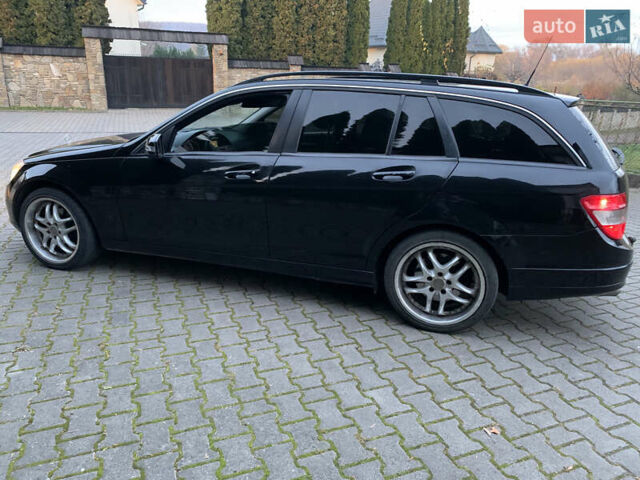 Черный Мерседес Ц-Класс, объемом двигателя 2.2 л и пробегом 425 тыс. км за 8550 $, фото 8 на Automoto.ua