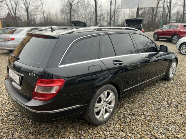 Черный Мерседес Ц-Класс, объемом двигателя 2.2 л и пробегом 279 тыс. км за 7999 $, фото 5 на Automoto.ua