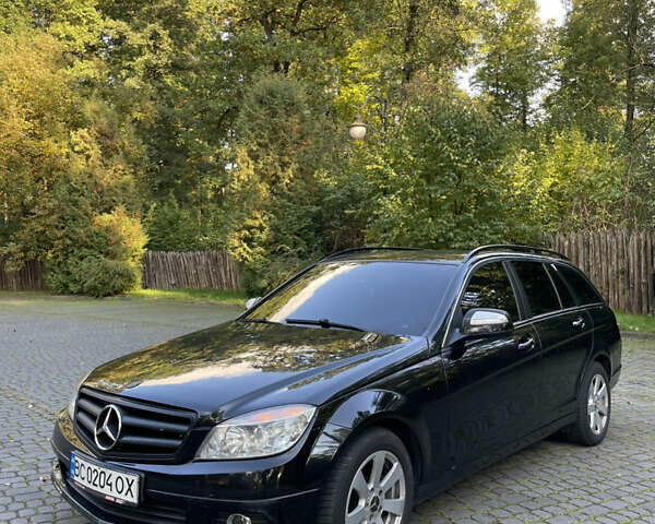 Чорний Мерседес Ц-Клас, об'ємом двигуна 2.2 л та пробігом 270 тис. км за 8200 $, фото 2 на Automoto.ua