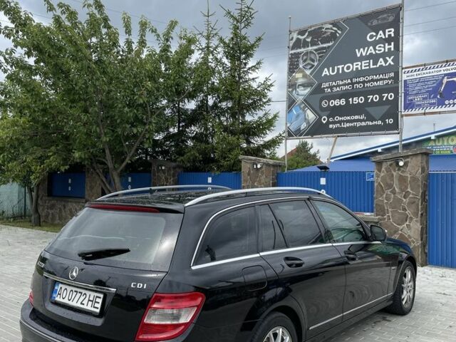 Черный Мерседес Ц-Класс, объемом двигателя 2.1 л и пробегом 300 тыс. км за 6999 $, фото 4 на Automoto.ua