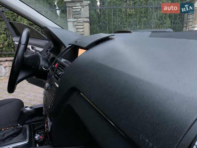 Черный Мерседес Ц-Класс, объемом двигателя 2.2 л и пробегом 425 тыс. км за 8550 $, фото 22 на Automoto.ua