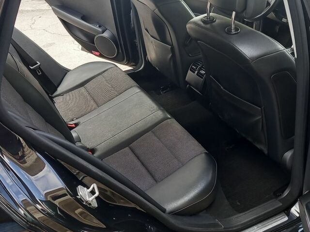 Черный Мерседес Ц-Класс, объемом двигателя 1.8 л и пробегом 199 тыс. км за 8200 $, фото 8 на Automoto.ua