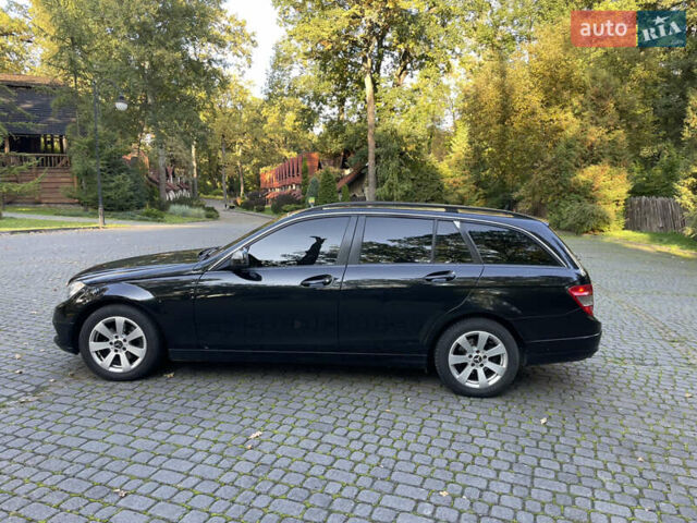 Чорний Мерседес Ц-Клас, об'ємом двигуна 2.2 л та пробігом 270 тис. км за 8200 $, фото 3 на Automoto.ua