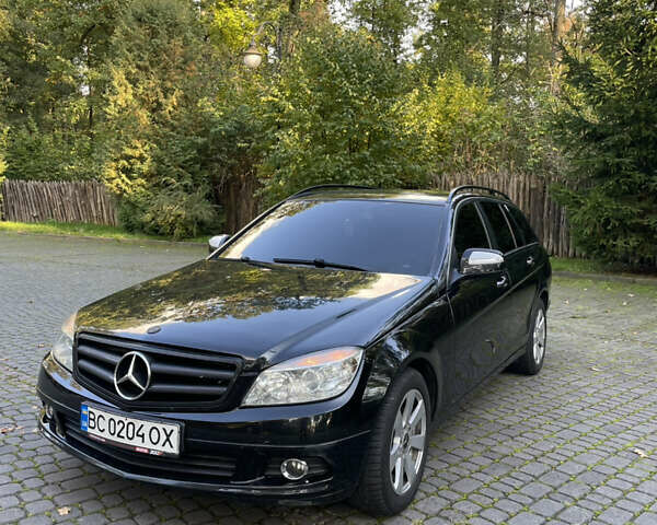 Чорний Мерседес Ц-Клас, об'ємом двигуна 2.2 л та пробігом 270 тис. км за 8200 $, фото 4 на Automoto.ua