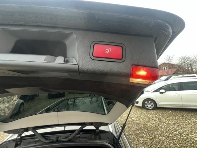 Черный Мерседес Ц-Класс, объемом двигателя 2.2 л и пробегом 279 тыс. км за 7999 $, фото 23 на Automoto.ua