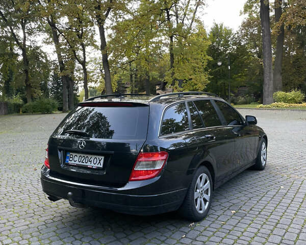 Чорний Мерседес Ц-Клас, об'ємом двигуна 2.2 л та пробігом 270 тис. км за 8200 $, фото 10 на Automoto.ua