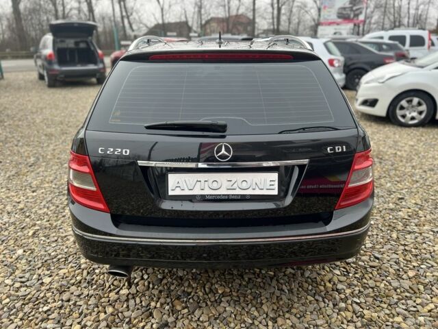 Черный Мерседес Ц-Класс, объемом двигателя 2.2 л и пробегом 279 тыс. км за 7999 $, фото 4 на Automoto.ua