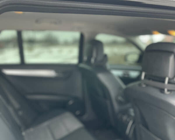 Черный Мерседес Ц-Класс, объемом двигателя 2.2 л и пробегом 279 тыс. км за 7599 $, фото 9 на Automoto.ua