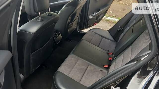 Черный Мерседес Ц-Класс, объемом двигателя 1.8 л и пробегом 201 тыс. км за 8800 $, фото 15 на Automoto.ua