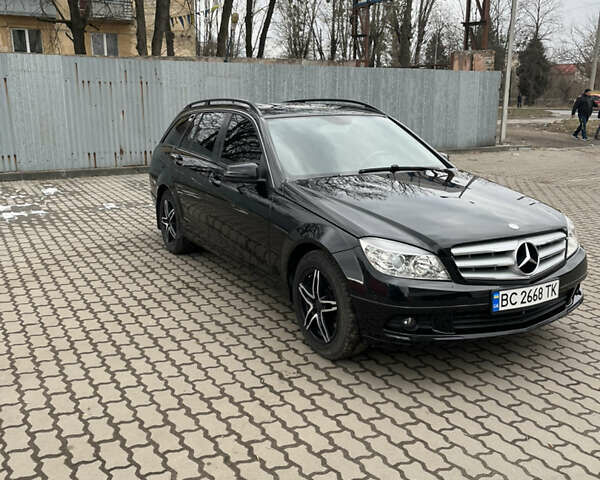 Чорний Мерседес Ц-Клас, об'ємом двигуна 2.2 л та пробігом 277 тис. км за 7500 $, фото 7 на Automoto.ua
