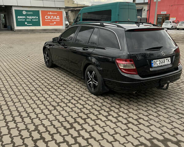 Чорний Мерседес Ц-Клас, об'ємом двигуна 2.2 л та пробігом 277 тис. км за 7500 $, фото 3 на Automoto.ua