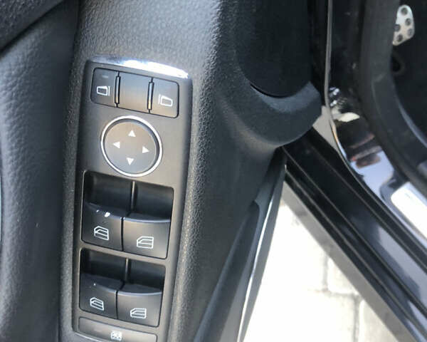 Черный Мерседес Ц-Класс, объемом двигателя 1.6 л и пробегом 280 тыс. км за 9999 $, фото 17 на Automoto.ua