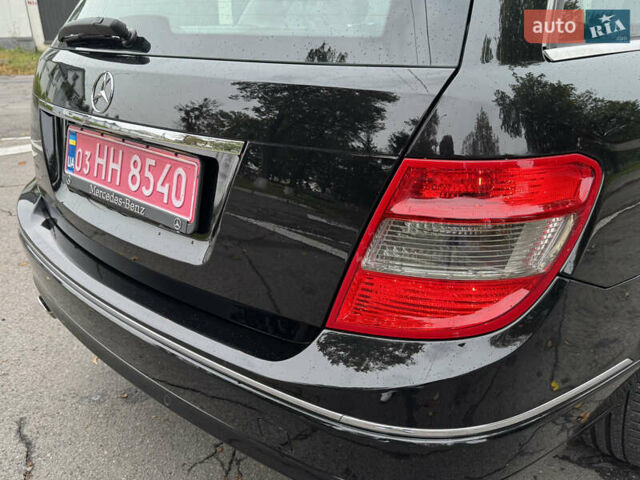 Черный Мерседес Ц-Класс, объемом двигателя 1.8 л и пробегом 201 тыс. км за 10999 $, фото 8 на Automoto.ua