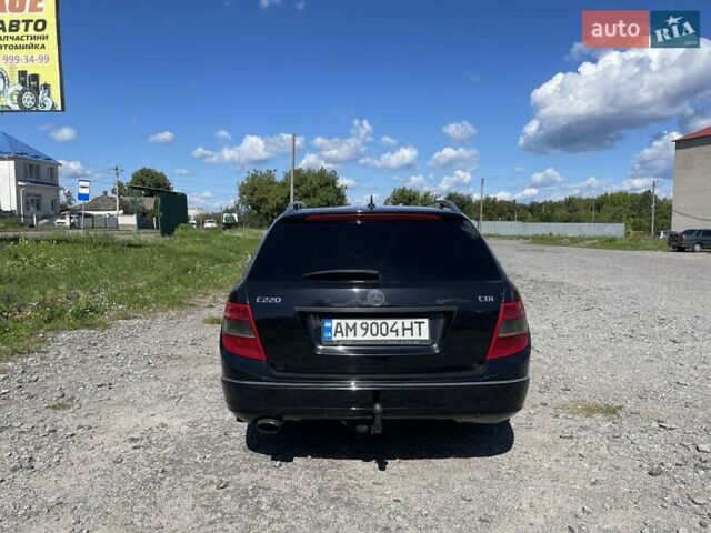 Чорний Мерседес Ц-Клас, об'ємом двигуна 2.2 л та пробігом 294 тис. км за 8700 $, фото 8 на Automoto.ua