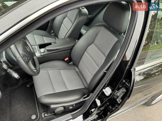 Черный Мерседес Ц-Класс, объемом двигателя 1.8 л и пробегом 201 тыс. км за 10999 $, фото 14 на Automoto.ua