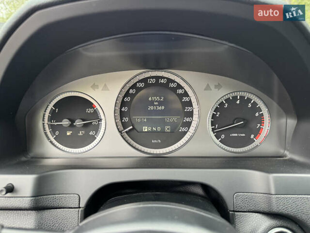 Черный Мерседес Ц-Класс, объемом двигателя 1.8 л и пробегом 201 тыс. км за 10999 $, фото 23 на Automoto.ua