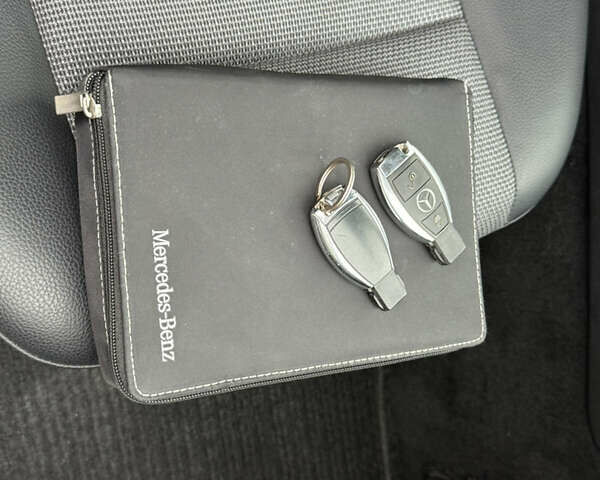 Черный Мерседес Ц-Класс, объемом двигателя 1.8 л и пробегом 201 тыс. км за 10999 $, фото 35 на Automoto.ua